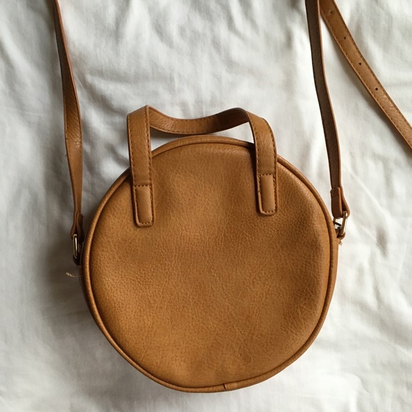 Bali Round Bag Faux Leather Circle Crossbody - Picture 3 of 8